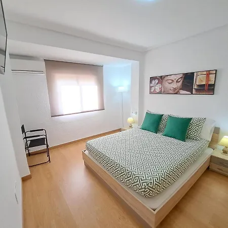 Centrico Apartamento En Valencia Proximo Parada De Metro Angel Guimera Exterior photo